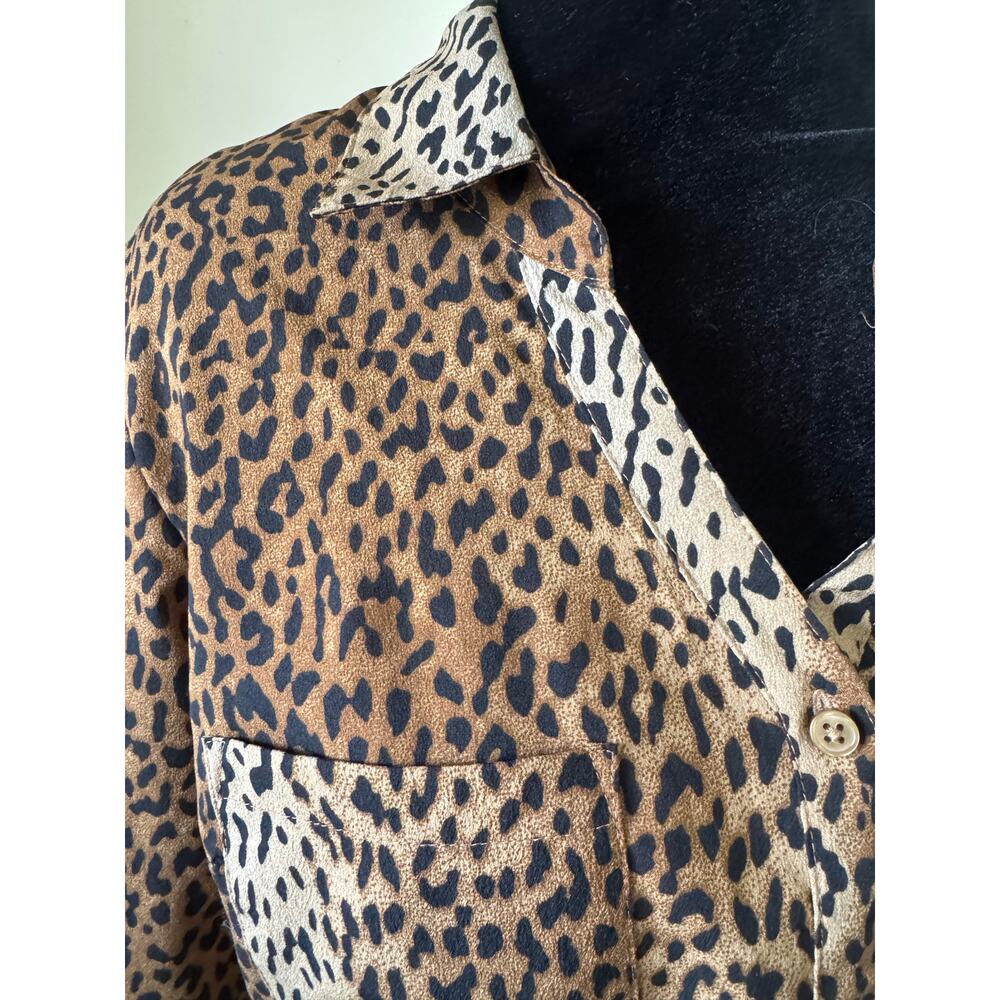 Leopard Print Button Front Blouse Womens M Animal Print Shirt - Picture 3 of 11